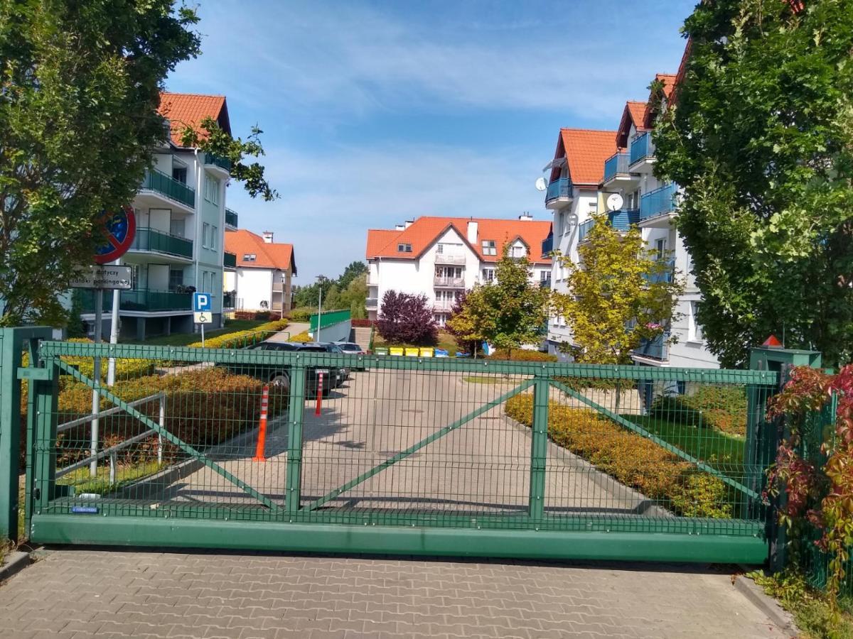 Green Apartment Z Bezplatnym Parkingiem オルシュティン エクステリア 写真