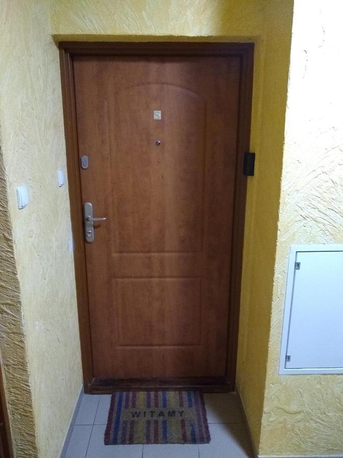 Green Apartment Z Bezplatnym Parkingiem オルシュティン エクステリア 写真