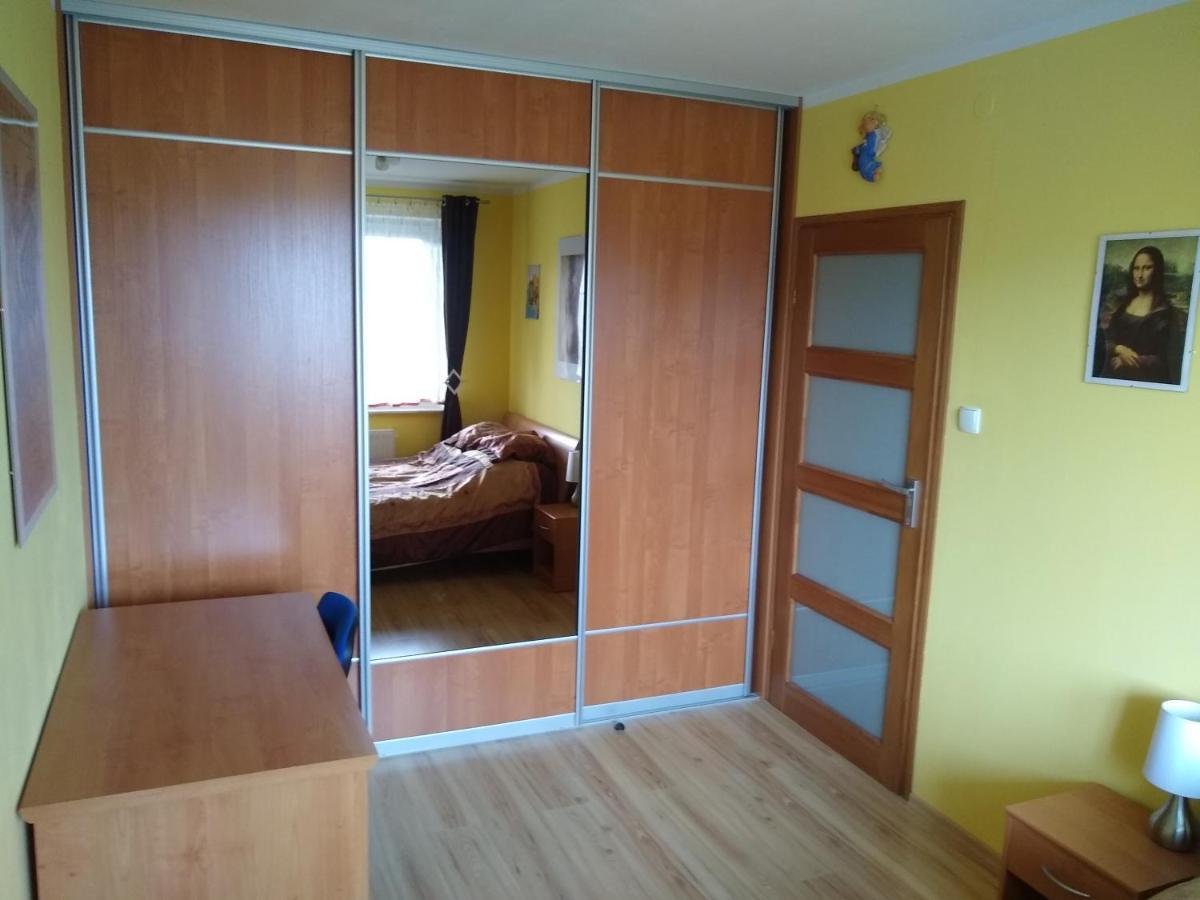 Green Apartment Z Bezplatnym Parkingiem オルシュティン エクステリア 写真