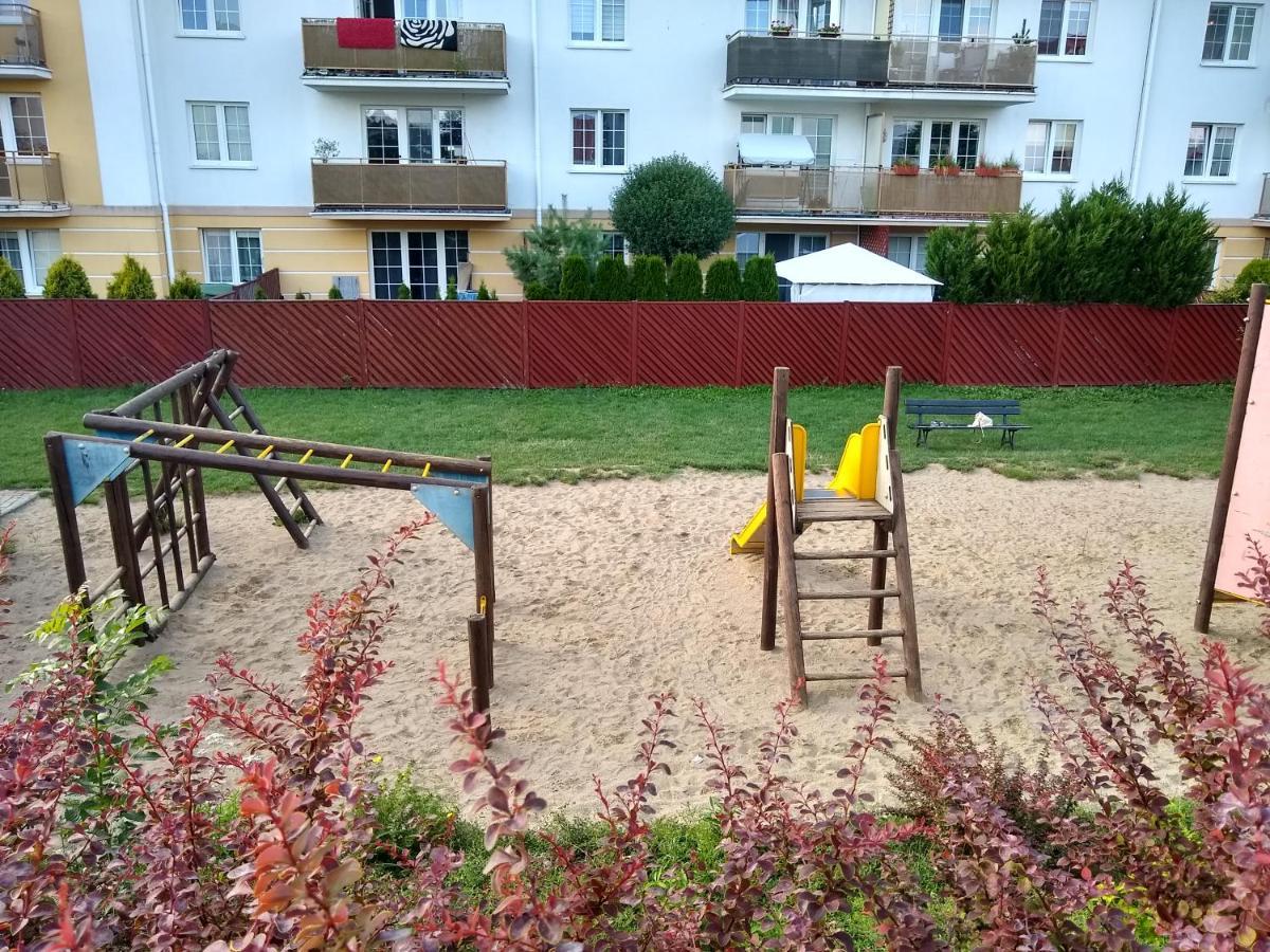Green Apartment Z Bezplatnym Parkingiem オルシュティン エクステリア 写真